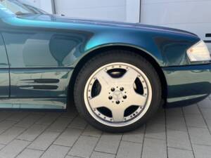 Imagen 9/20 de Mercedes-Benz SL 60 AMG (1997)