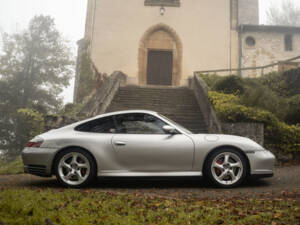 Bild 18/82 von Porsche 911 Carrera 4S (2002)