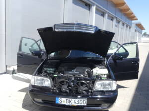 Image 9/52 de Mercedes-Benz C 43 AMG (1998)