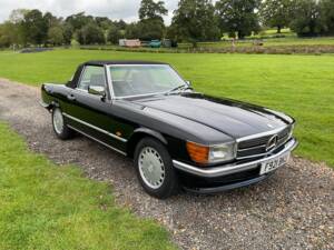 Image 33/44 of Mercedes-Benz 300 SL (1988)