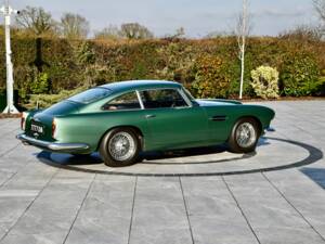 Image 5/15 of Aston Martin DB 4 (1960)