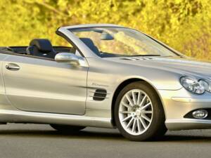 Immagine 7/50 di Mercedes-Benz SL 55 AMG (2006)