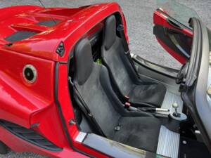 Image 21/22 of Lotus Elise (2002)