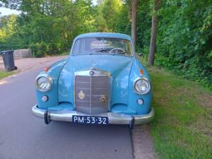 Bild 2/8 von Mercedes-Benz 219 (1959)