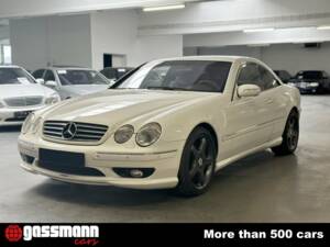 Imagen 5/15 de Mercedes-Benz CL 55 AMG (2002)