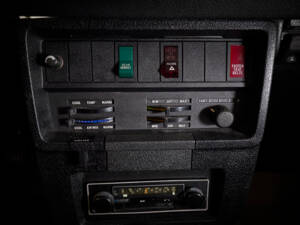 Bild 70/98 von Volvo 244 DL (1975)