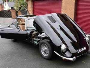 Imagen 20/50 de Jaguar E-Type V12 (1972)