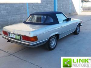 Image 5/10 de Mercedes-Benz 280 SL (1980)