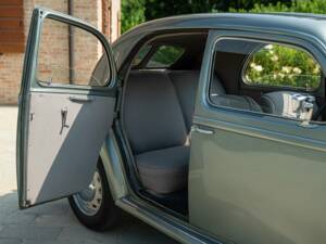 Image 21/50 of Lancia Ardea (1947)