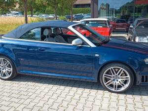 Image 16/19 of Audi RS4 Convertible (2008)