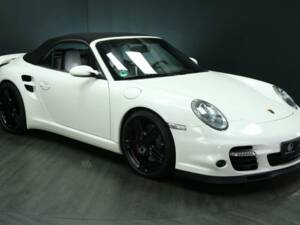 Image 8/30 of Porsche 911 Turbo (2009)