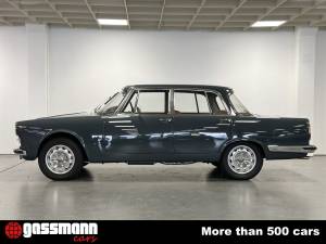 Afbeelding 5/15 van Alfa Romeo 2600 Berlina (1965)