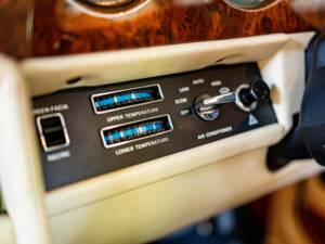 Bild 39/45 von Bentley Turbo R (1988)