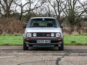 Bild 5/24 von Volkswagen Golf II GTi 16V 1.8 (1987)