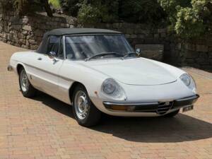 Bild 24/50 von Alfa Romeo Spider Veloce 2000 (1972)