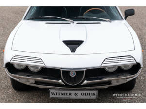 Image 13/34 de Alfa Romeo Montreal (1972)