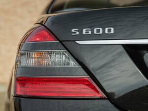 Image 21/50 of Mercedes-Benz S 600 L (2007)