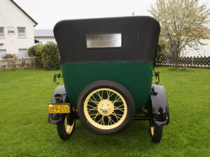 Bild 6/9 von Ford Model T Touring (1927)