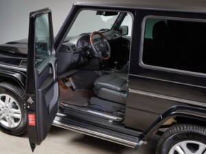 Image 15/32 de Mercedes-Benz G 500 (SWB) (2012)