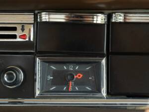 Image 40/50 of Mercedes-Benz 200 (1966)