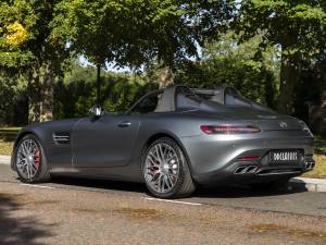 Image 4/36 of Mercedes-AMG GT-S (2019)