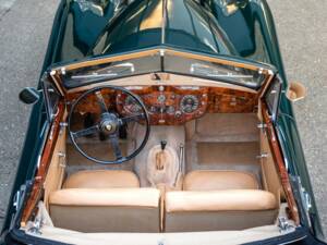 Image 22/41 of Jaguar XK 140 DHC (1955)
