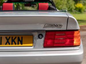 Image 47/50 of Mercedes-Benz SL 320 &quot;Mille Miglia&quot; (1995)