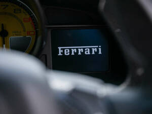Image 20/50 of Ferrari 458 Italia (2012)