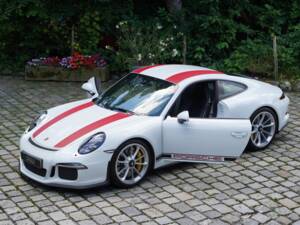 Image 19/24 de Porsche 911 R (2016)