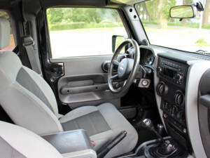 Image 19/26 of Jeep Wrangler 3.8 (2009)