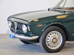 Image 24/65 of Alfa Romeo Giulia 1600 Sprint GT (1964)