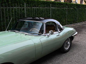 Image 29/60 de Jaguar E-Type (1970)