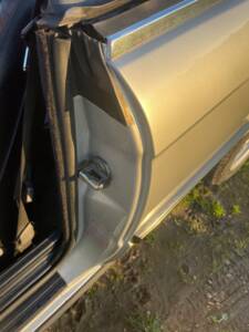Image 39/50 of BMW 320i (1991)