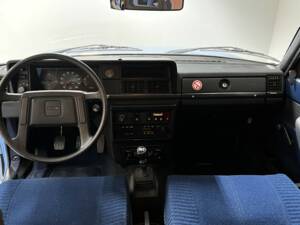 Bild 11/18 von Volvo 244 DLS (1980)