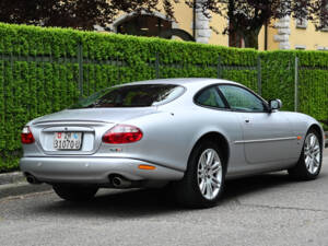 Afbeelding 5/32 van Jaguar XKR (2002)