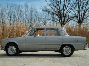 Image 4/50 of Alfa Romeo Giulia Super 1.3 (1972)