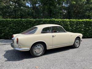 Image 6/24 of Alfa Romeo Giulietta Sprint Veloce (1959)