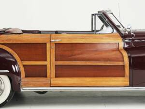 Image 15/15 of Chrysler Windsor Town &amp; Country (1947)