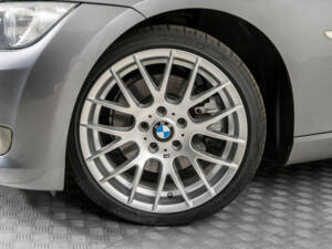 Imagen 4/50 de BMW 325i (2007)