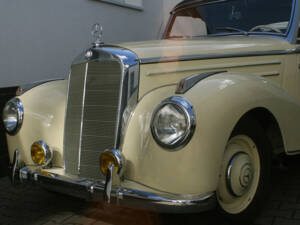 Image 3/27 of Mercedes-Benz 220 Cabriolet A (1952)