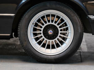 Image 17/18 de BMW 635 CSi (1986)