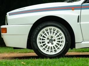 Image 10/50 of Lancia Delta HF Integrale Evoluzione I &quot;Martini 5&quot; (1992)
