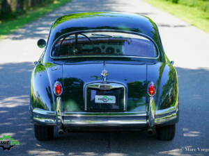 Image 48/53 of Jaguar XK 150 FHC (1958)