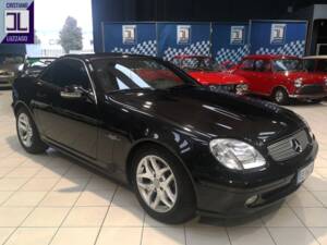 Image 11/72 de Mercedes-Benz SLK 200 Kompressor (2003)