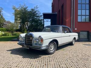 Bild 1/29 von Mercedes-Benz 280 SE (1968)