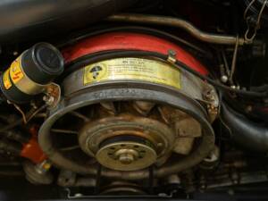 Image 44/47 of Porsche 911 Carrera 2.7 (1975)