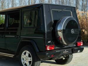 Image 17/48 of Mercedes-Benz G 400 CDI (SWB) (2002)