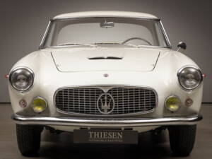 Image 2/39 of Maserati 3500 GT Touring (1961)
