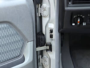 Immagine 74/100 di Mercedes-Benz 190 E 2.3 (1992)