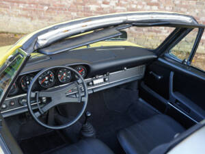 Image 38/50 of Porsche 911 2.4 T (1973)